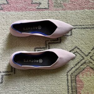 Rothys Pale Pink 9.5 Pointed Toe Flat